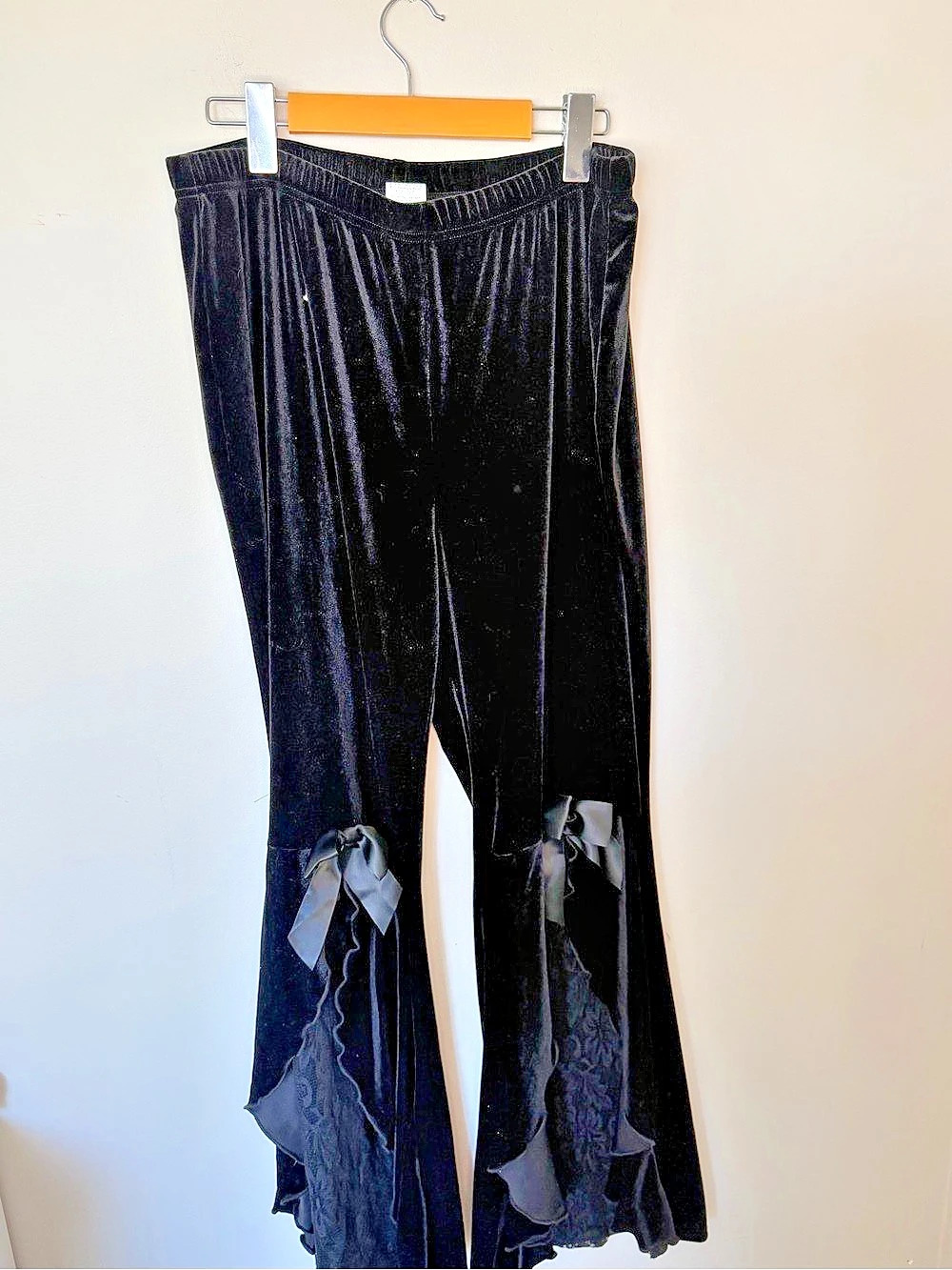 SHEIN Black velvet renaissance pants 1X